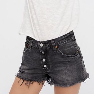 NWT Levi’s 501 Cut Off High Rise Shorts